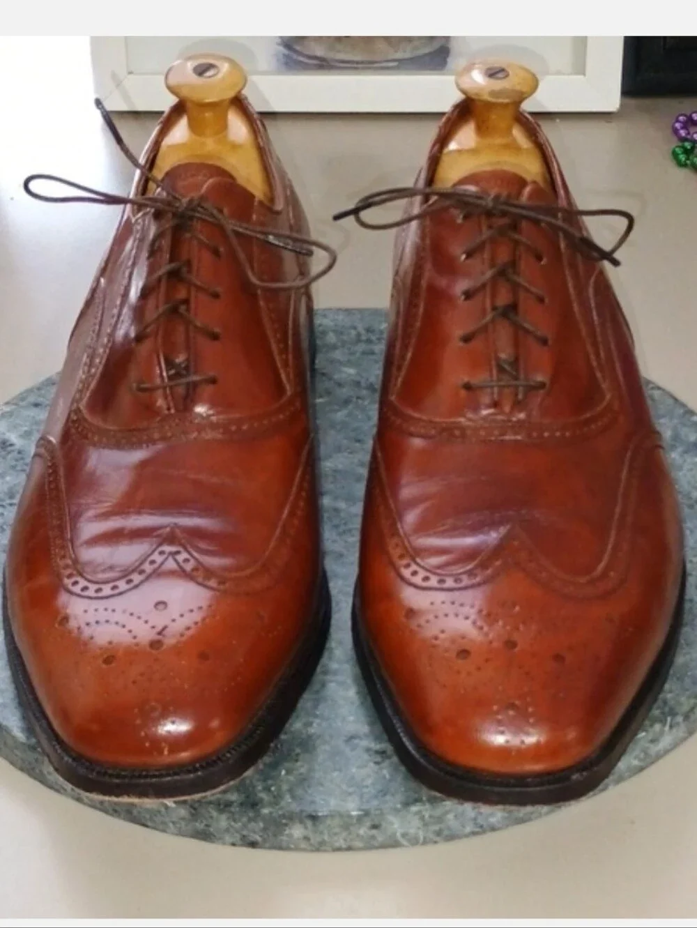 Florsheim Brown Leather Men's Wingtip Oxfords 10.5 D Cognac